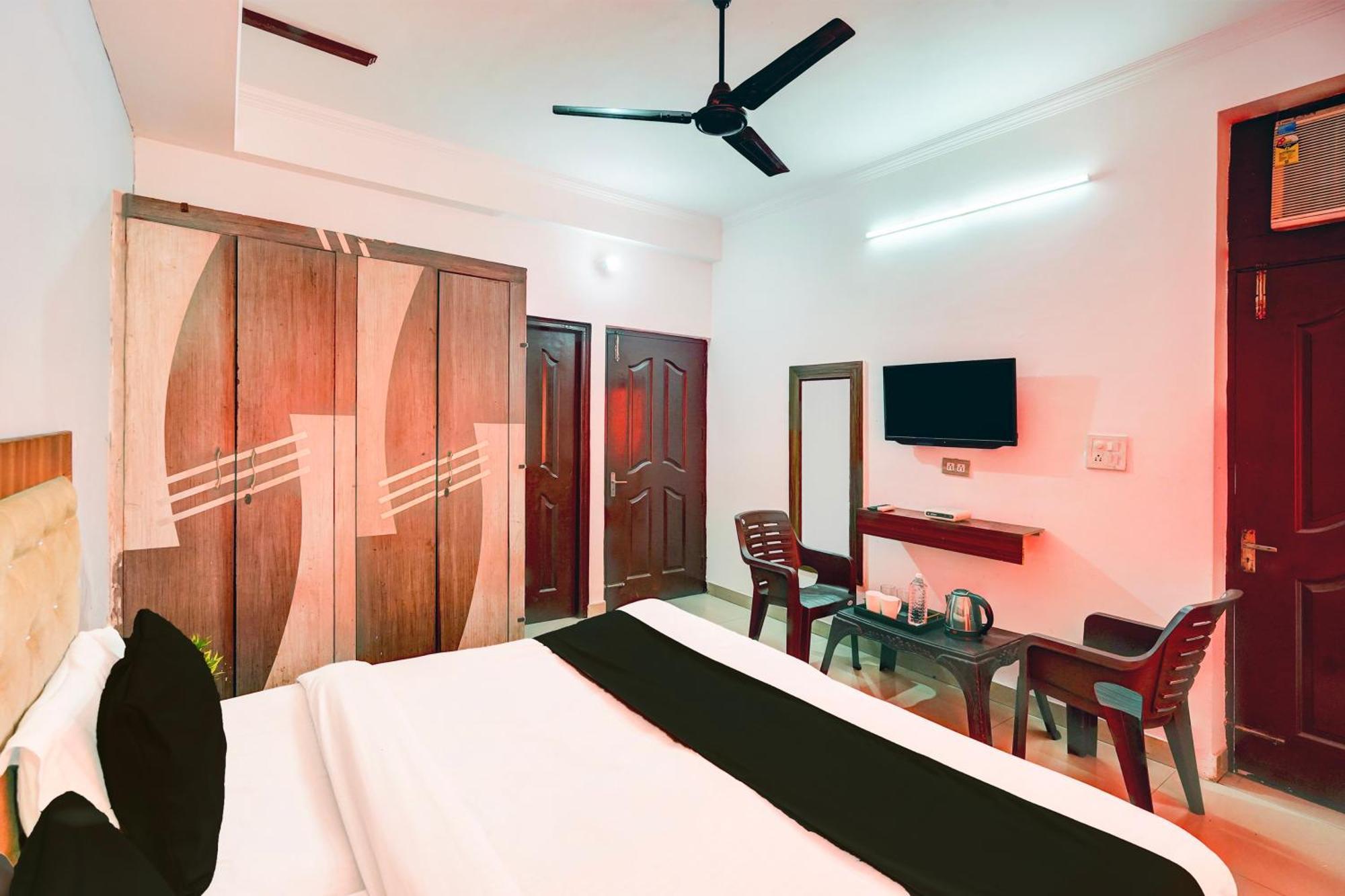 Super Hotel O Palm 德拉敦 外观 照片