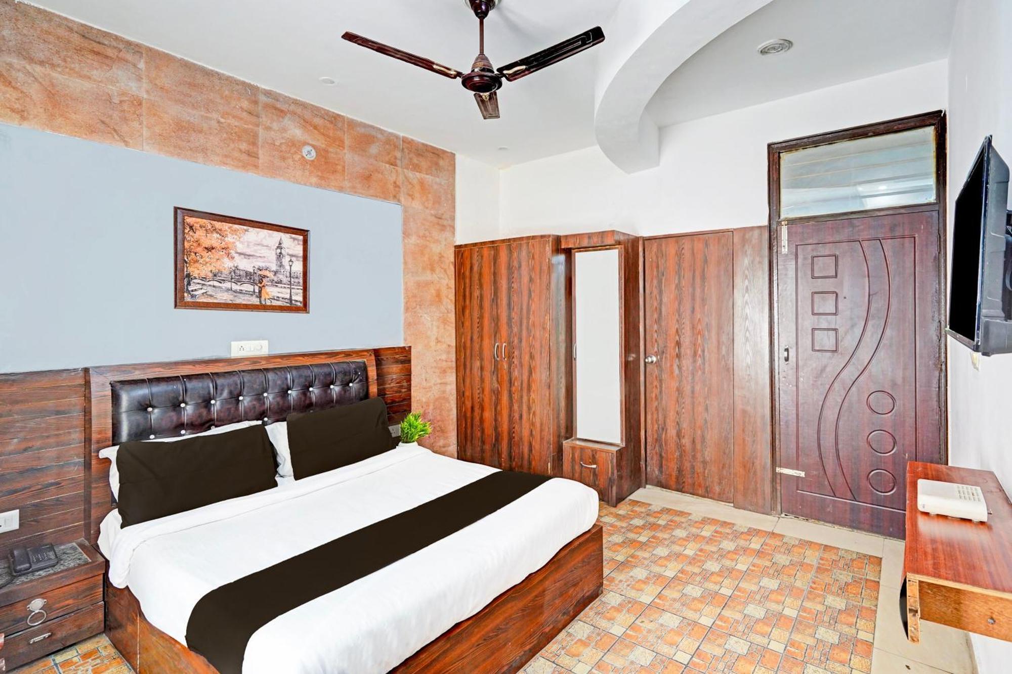 Super Hotel O Palm 德拉敦 外观 照片