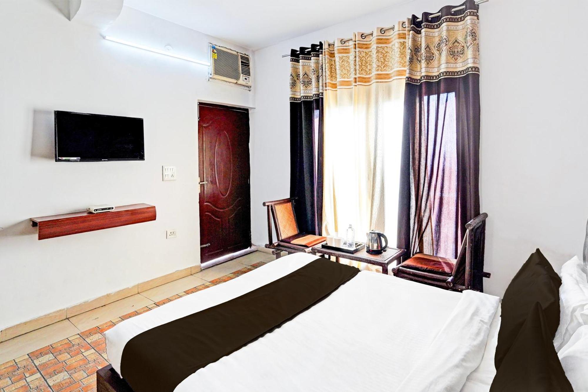 Super Hotel O Palm 德拉敦 外观 照片